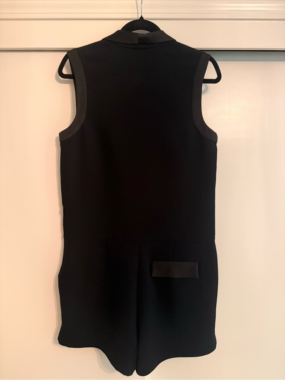 L’AGENCE v-neck shorts romper - Picture 3 of 3